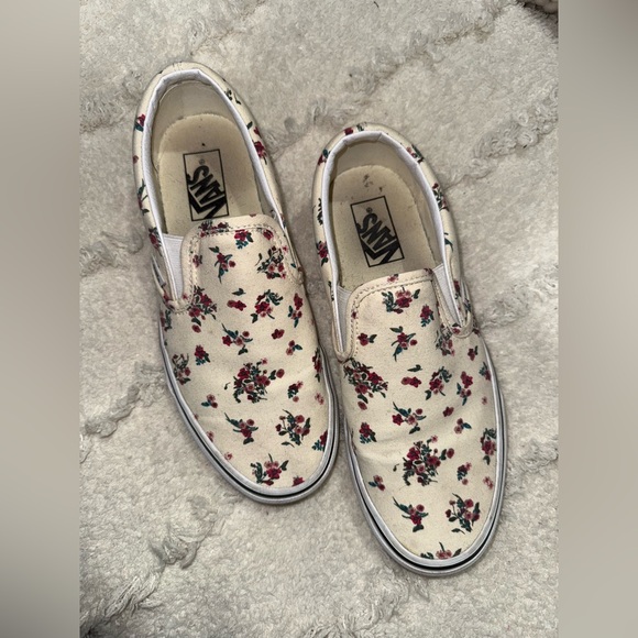 Vans Cream Floral Slip-On Shoes - Picture 1 of 4